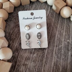 Western Silver And White Fashion Earrings
